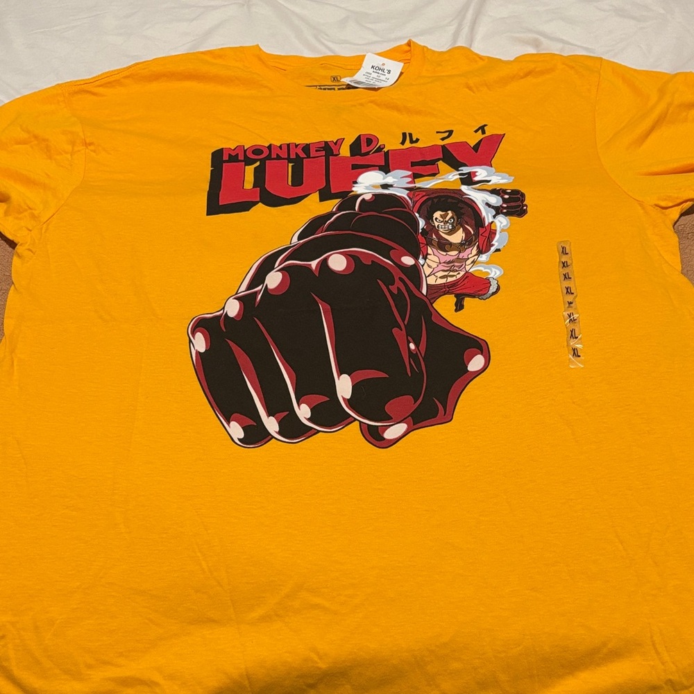 Kohl's Yellow One Piece Graphic T-Shirt